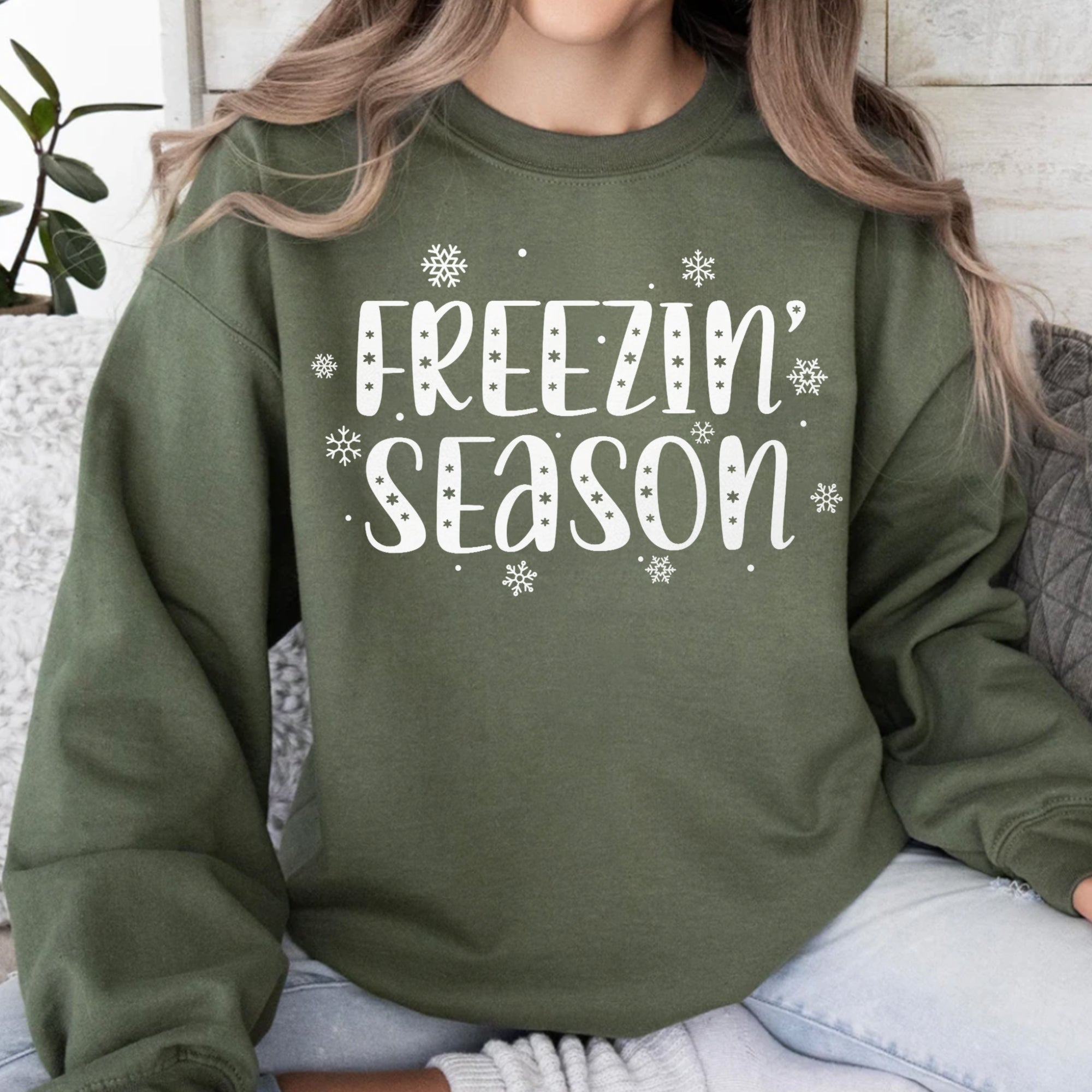Sandjest Merry And Bright Christmas Sweatshirt, Women Christmas Shirt, Christmas Sweatshirts for Women, Christmas Women, Merry Christmas Sweatshirt