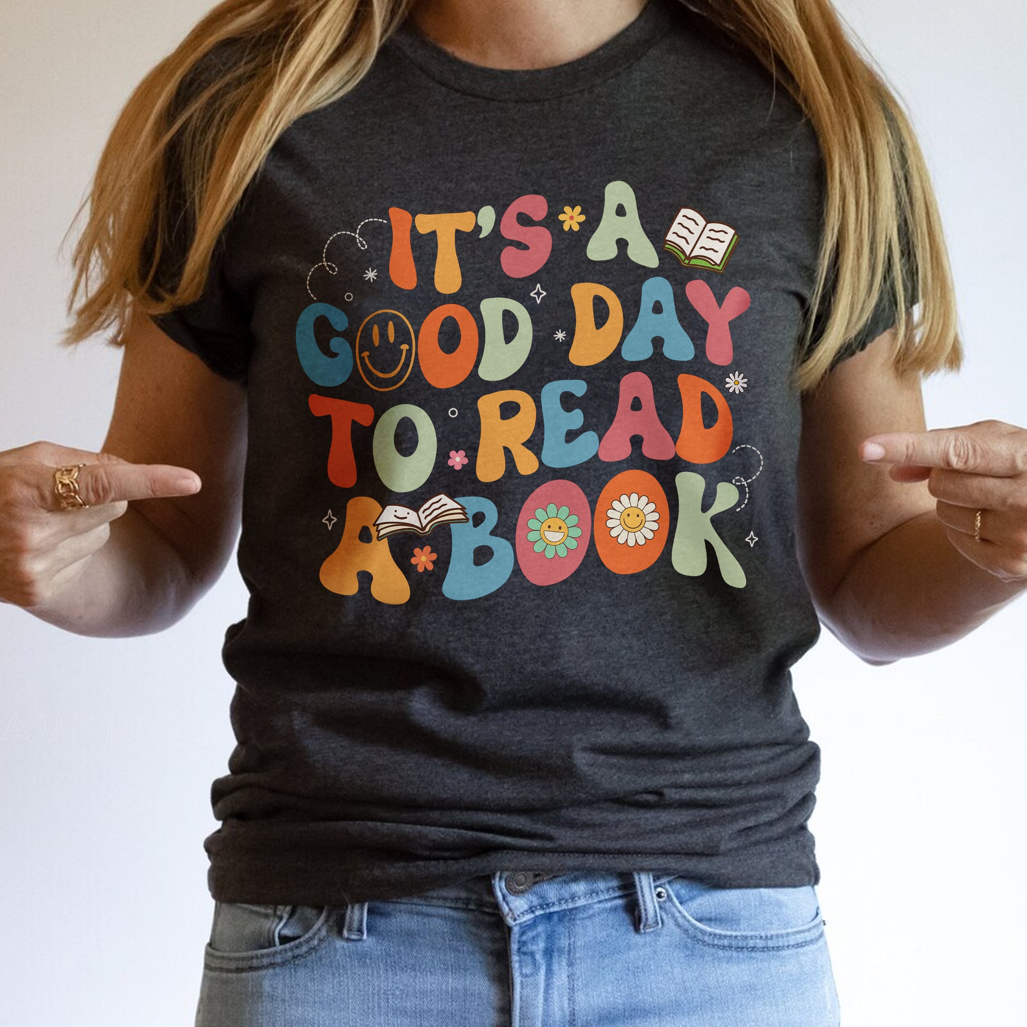 Sandjest Bookworm T-Shirt It’s a Good Day to Read a Book Gift for Women Girl Friend