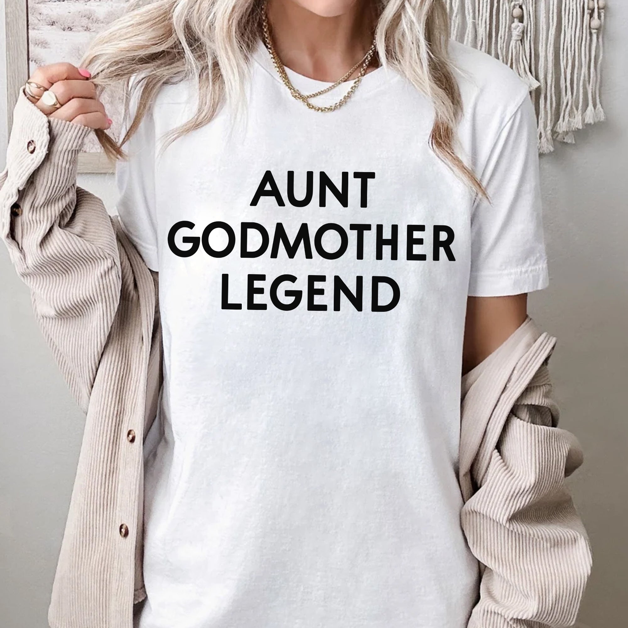 Sandjest T-Shirt Aunt Godmother Legend Gift for Aunties Mommy Mama