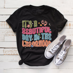 Sandjest Labor Nurse T-Shirt It¡¯s a Beautiful Day in the Laborhood Gift for Labor Nurses L&D Nurse OB Doctor