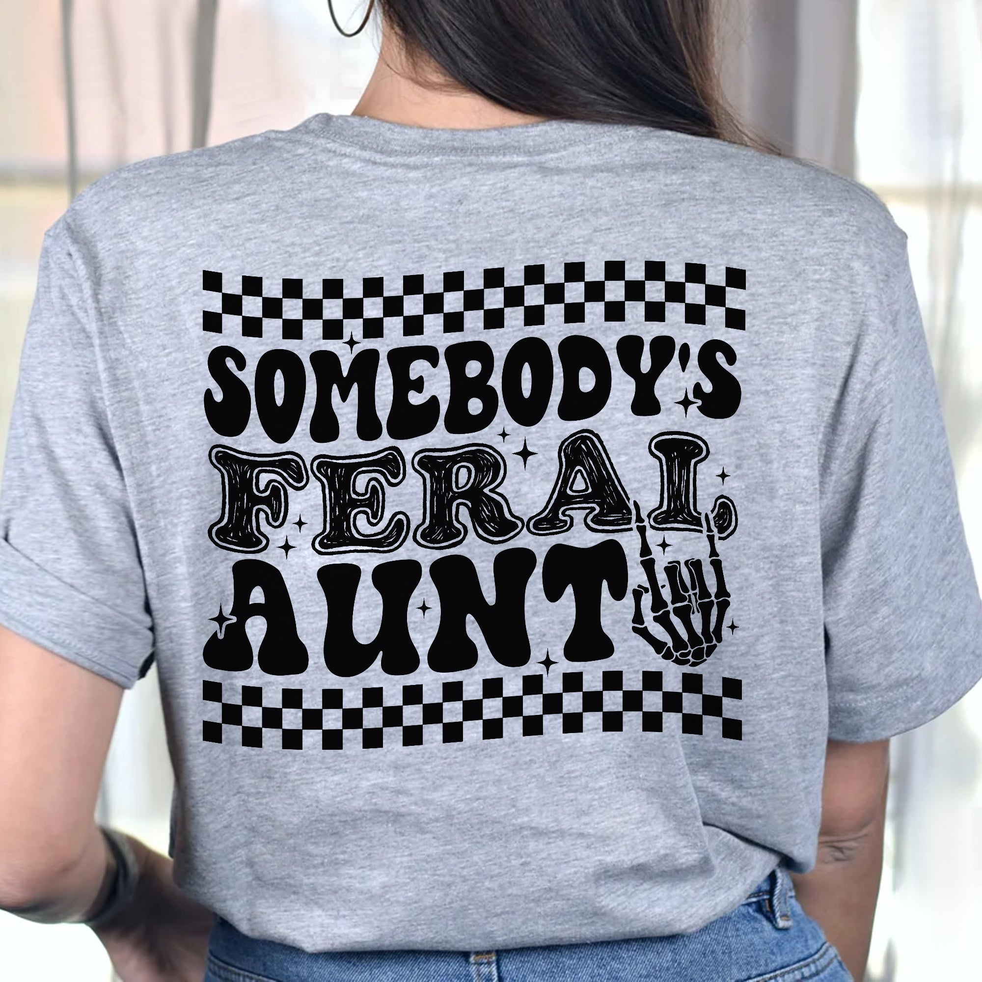 Sandjest Aunt T-Shirt Somebody’s Feral Aunt Gift for Aunties Women