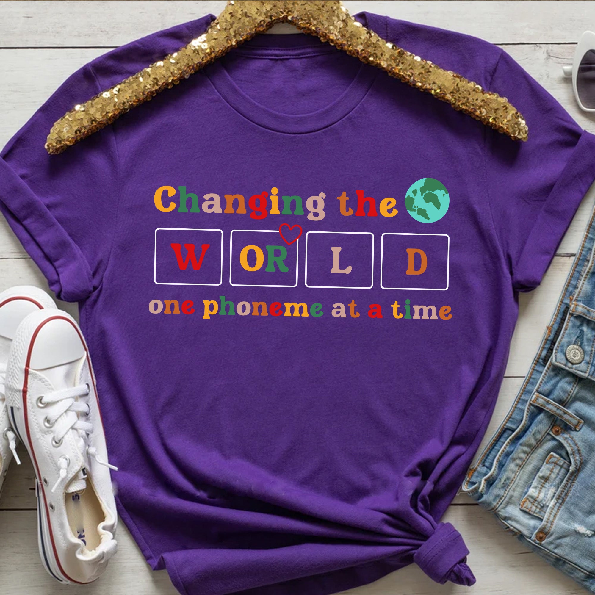 Sandjest Kindergarten Teacher T-Shirt Changing the World One Phoneme at a Time Gift for Friends Women Girl