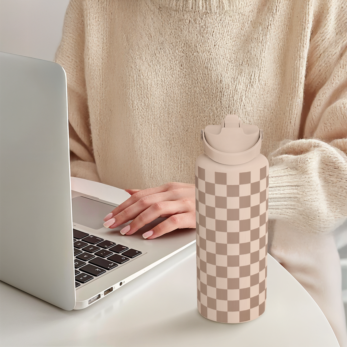 Brown Checker SipChic | Straw Lid Water Bottle 32oz