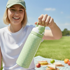 Green Polka Dots VividPop | Push-button Lid Water Bottle 32oz