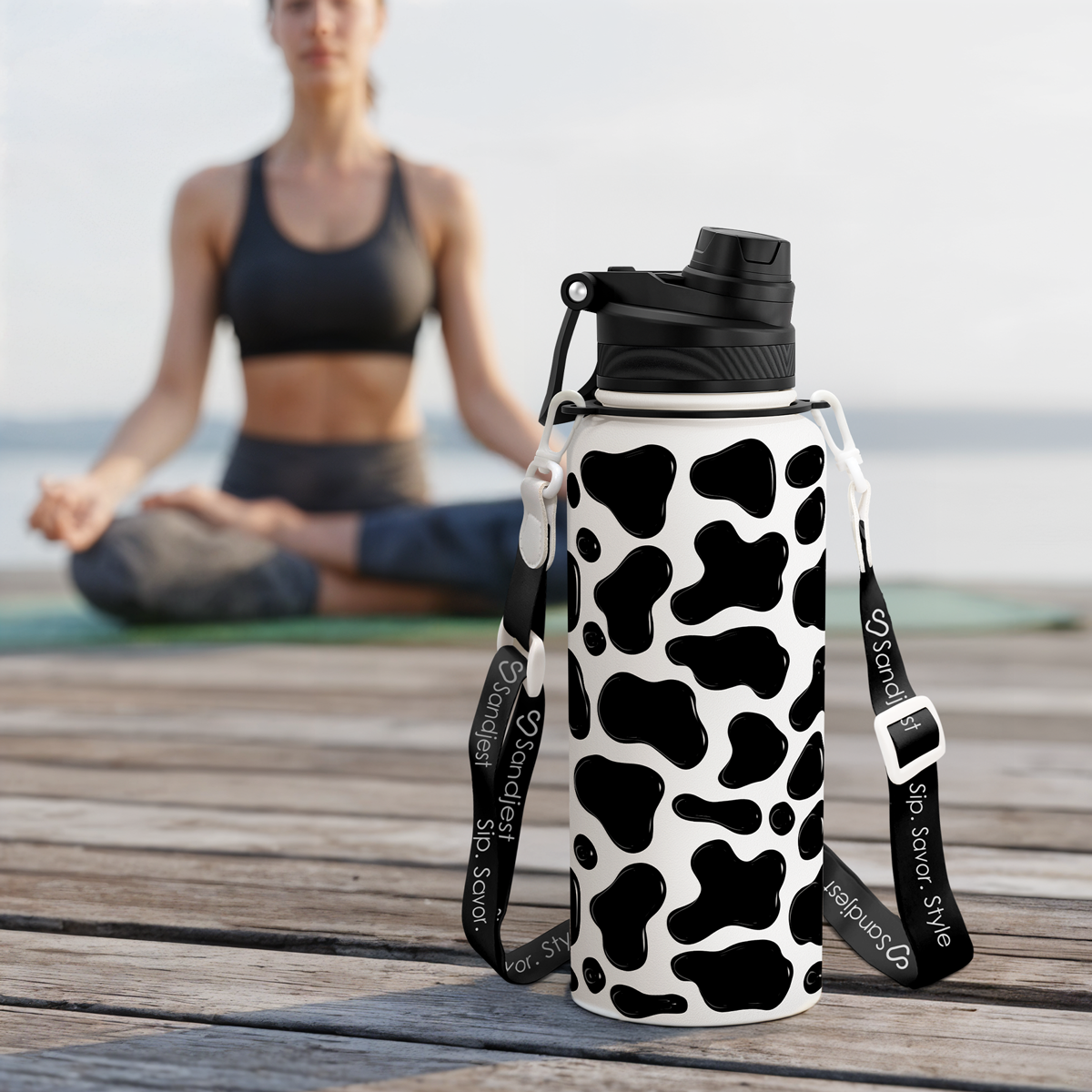 Black Cow Skin CamelMate | 2-in-1 Lid Water Bottle with Strap 32oz