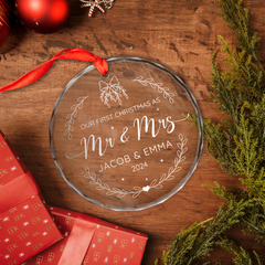 Personalized First Christmas Married Ornament - Newlywed Gifts, Glass Ornament for Couple, Christmas Tree Decoration