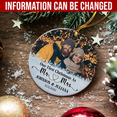 Personalized First Christmas as Mr and Mrs Ornament with Photo Picture Customized Ceramic Christmas Ornaments Marriage Wedding Keepsakes Gifts for Couple Wife Husband Xmas Tree Decor