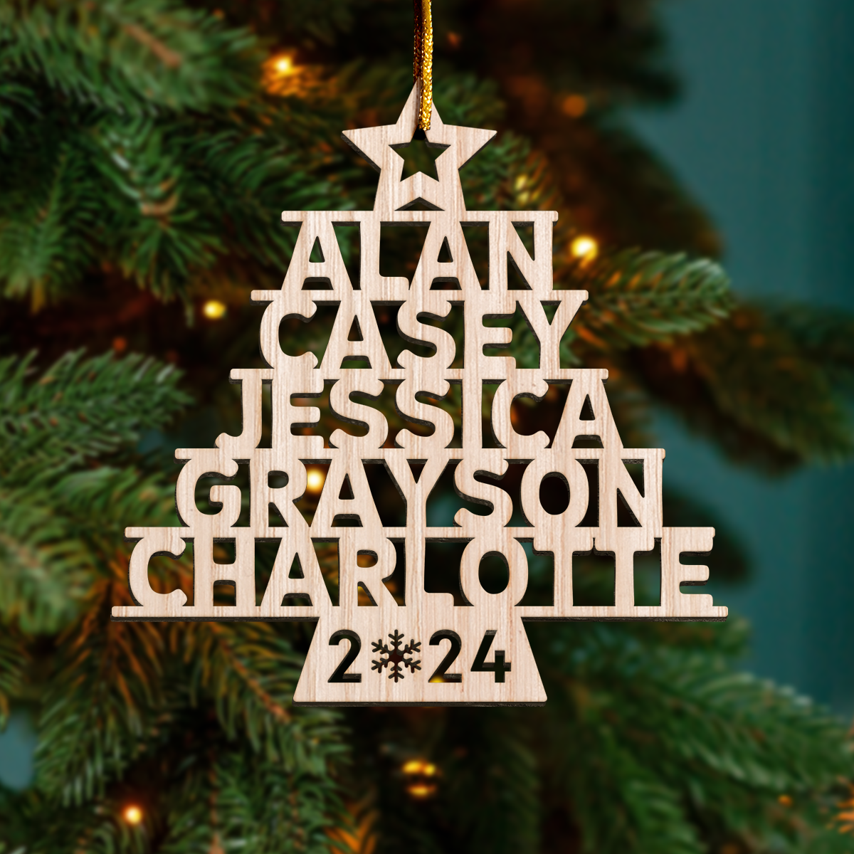 Personalized Family Christmas Ornament - Custom Names Cut-out Wooden Ornament, Christmas Thanksgiving Gifts for Family Grandparents Mom Dad Men Women