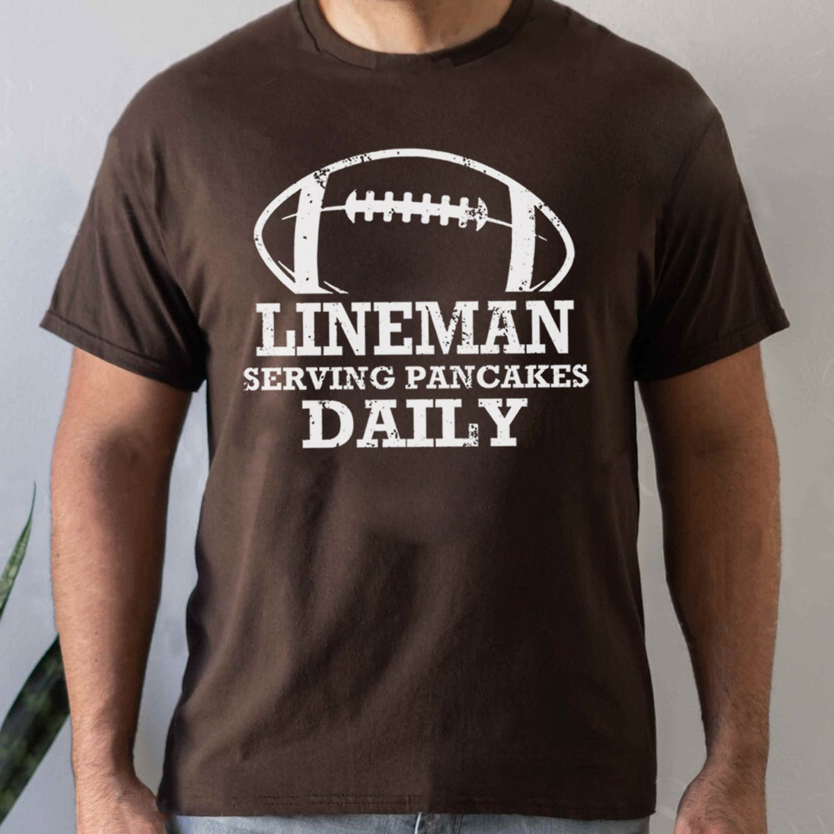 Lineman Serving Pancakes Daily Football Offensive Lineman T-Shirt