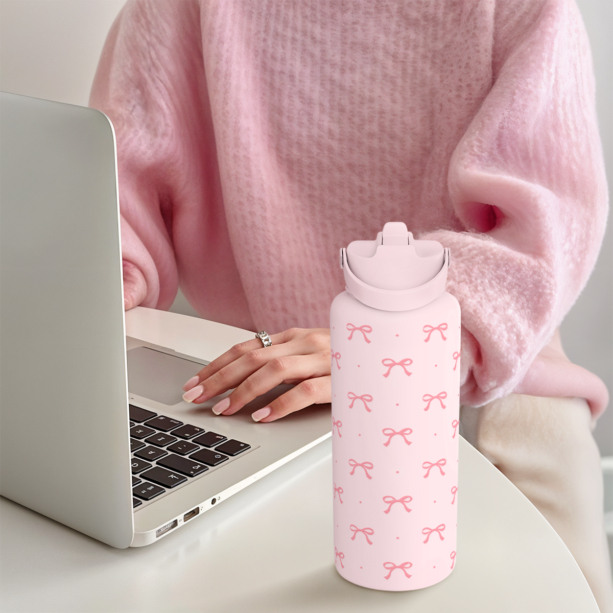 Pink Bow SipChic | Straw Lid Water Bottle 32oz
