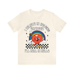 Sandjest Funny T-Shirt I Believe in Holding Grudges Groovy Retro StyleGift for Women Girl Friend