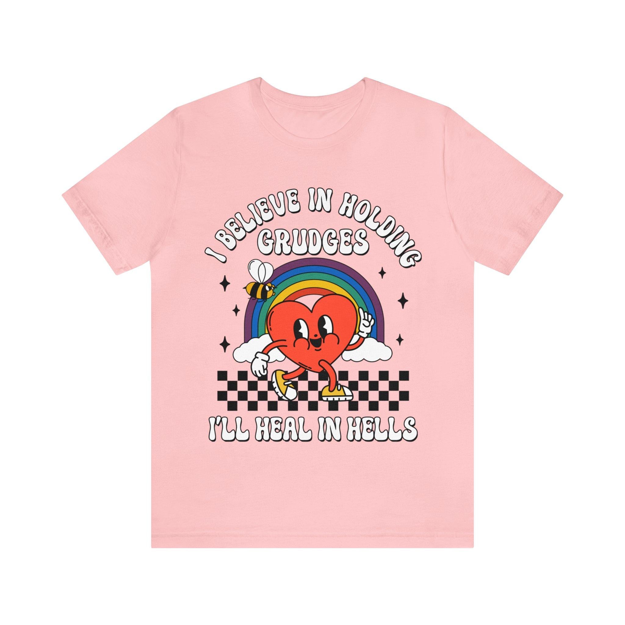 Sandjest Funny T-Shirt I Believe in Holding Grudges Groovy Retro StyleGift for Women Girl Friend